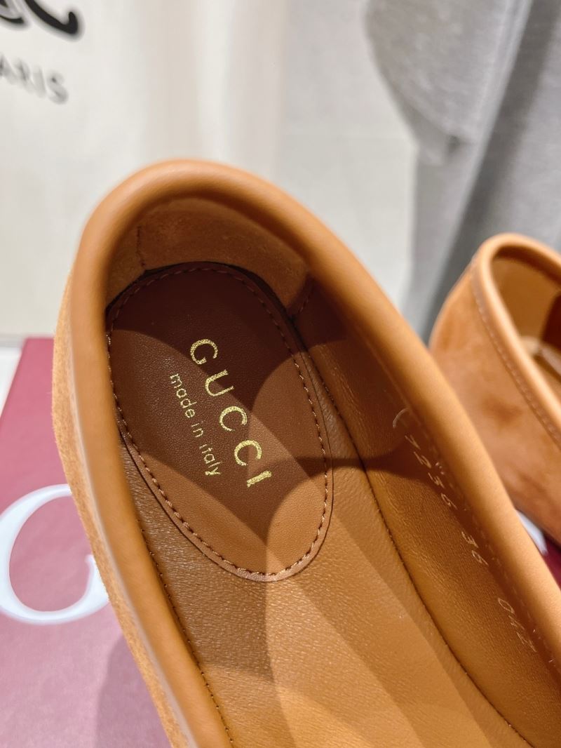 Gucci Flat Shoes